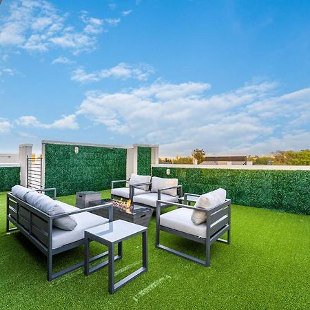 Luxury Home With Rooftop Views 댈러스 외부 사진